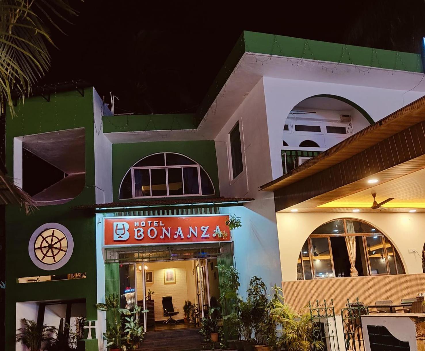 Hotel Bonanza Baga Esterno foto